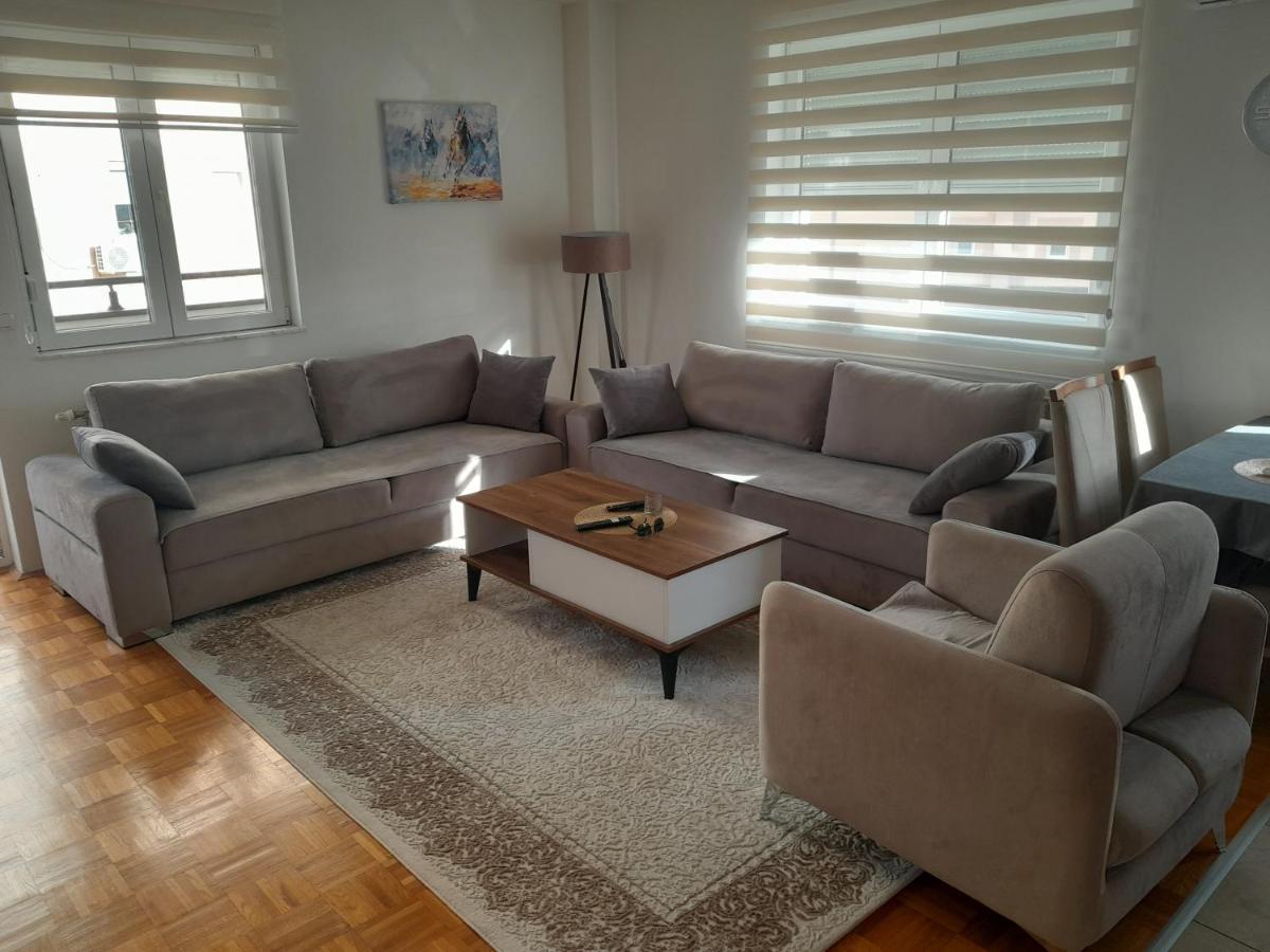 Gray Apartment 1 Pristina Exterior photo