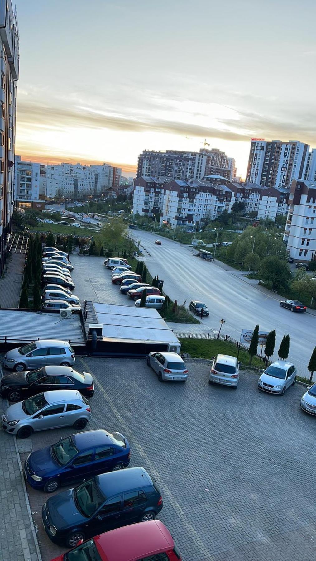 Gray Apartment 1 Pristina Exterior photo